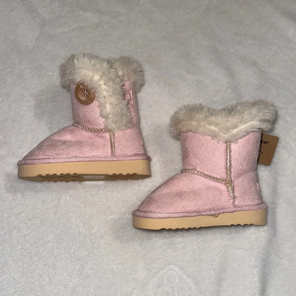 NWT Weestep Pink Fur-Lined Baby Ugg style Boots size 5